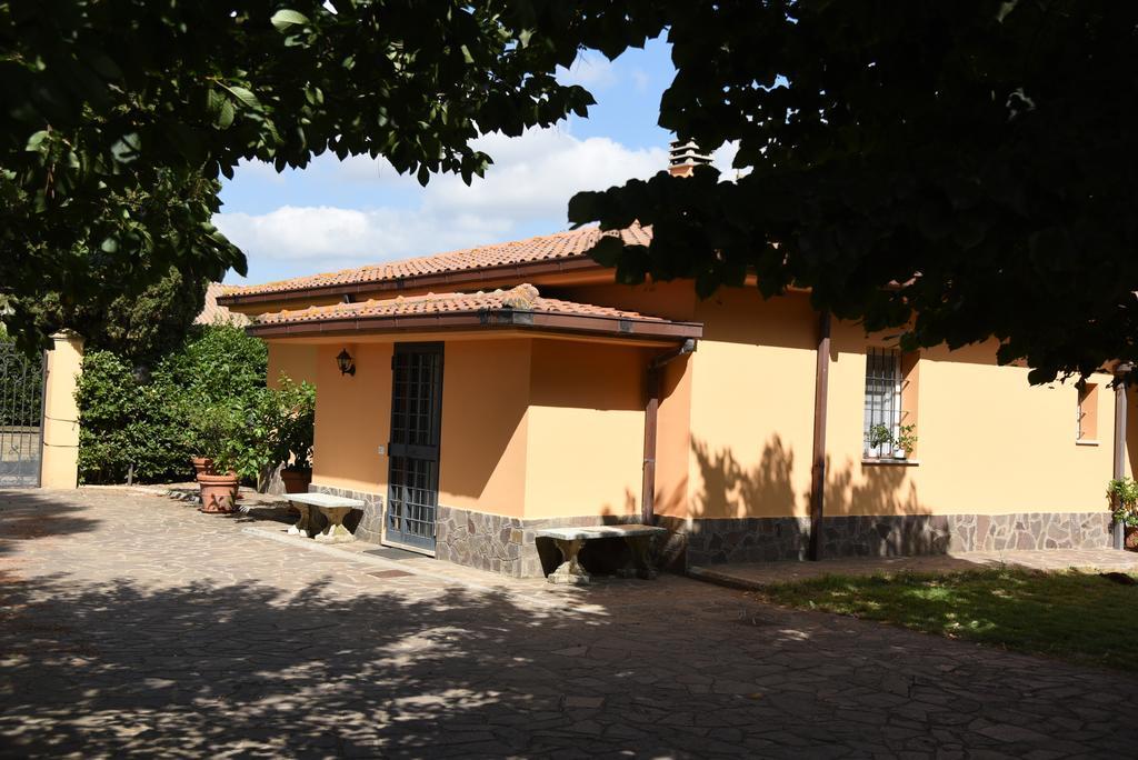 Casa Vacanze Vigna Di Valle Bracciano  Δωμάτιο φωτογραφία