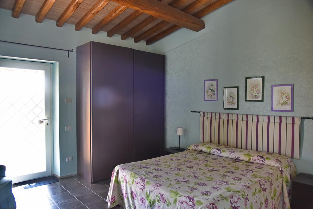 Casa Vacanze Vigna Di Valle Bracciano  Δωμάτιο φωτογραφία