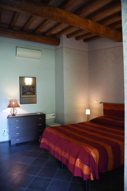 Casa Vacanze Vigna Di Valle Bracciano  Δωμάτιο φωτογραφία